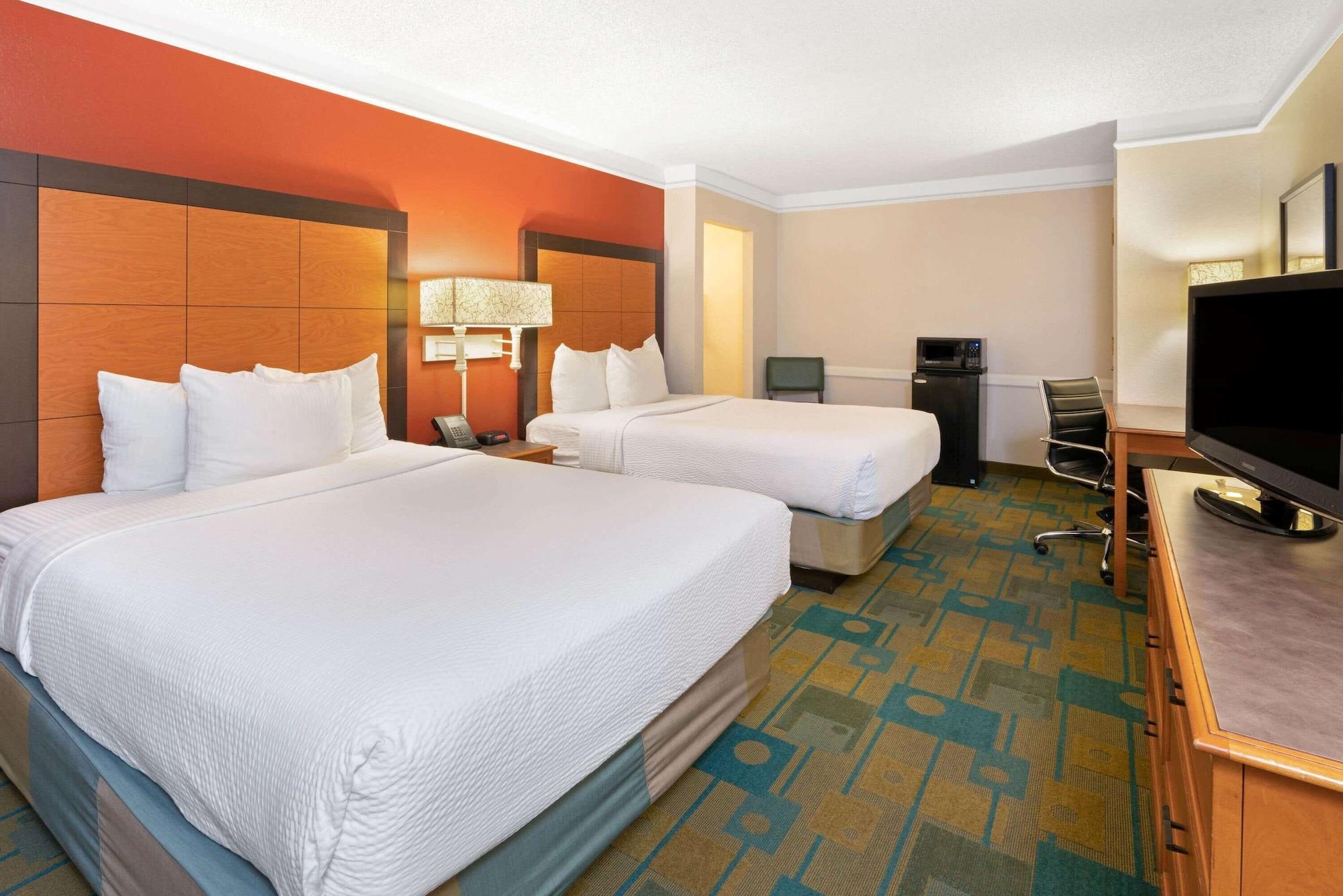 La Quinta Inn By Wyndham Phoenix Sky Harbor Airport Tempe Dış mekan fotoğraf