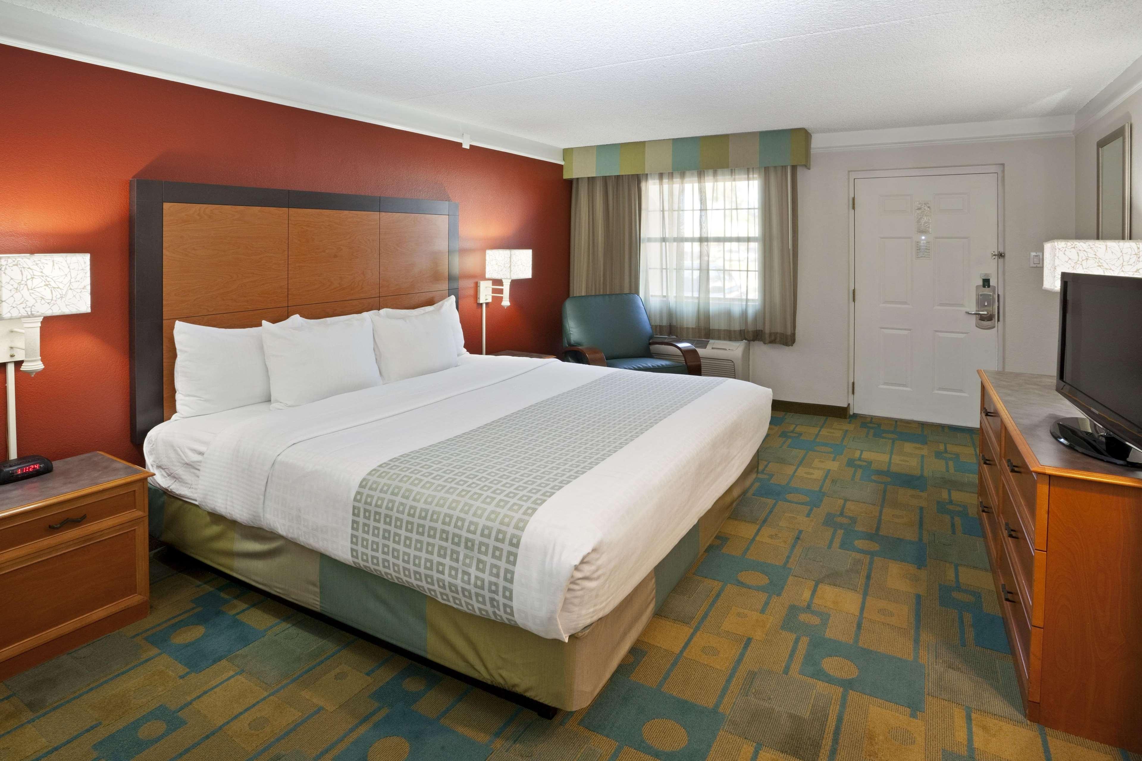 La Quinta Inn By Wyndham Phoenix Sky Harbor Airport Tempe Dış mekan fotoğraf