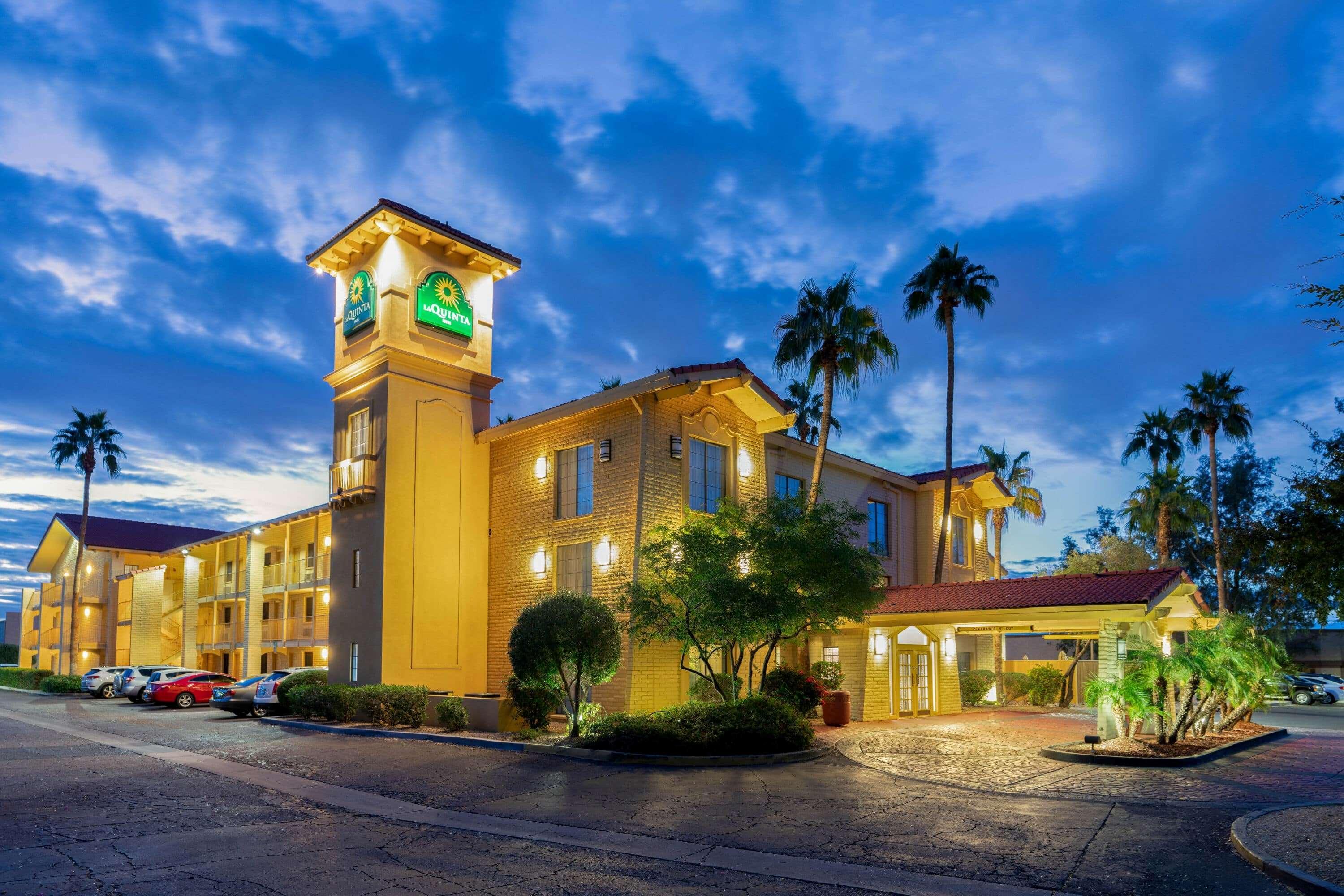 La Quinta Inn By Wyndham Phoenix Sky Harbor Airport Tempe Dış mekan fotoğraf