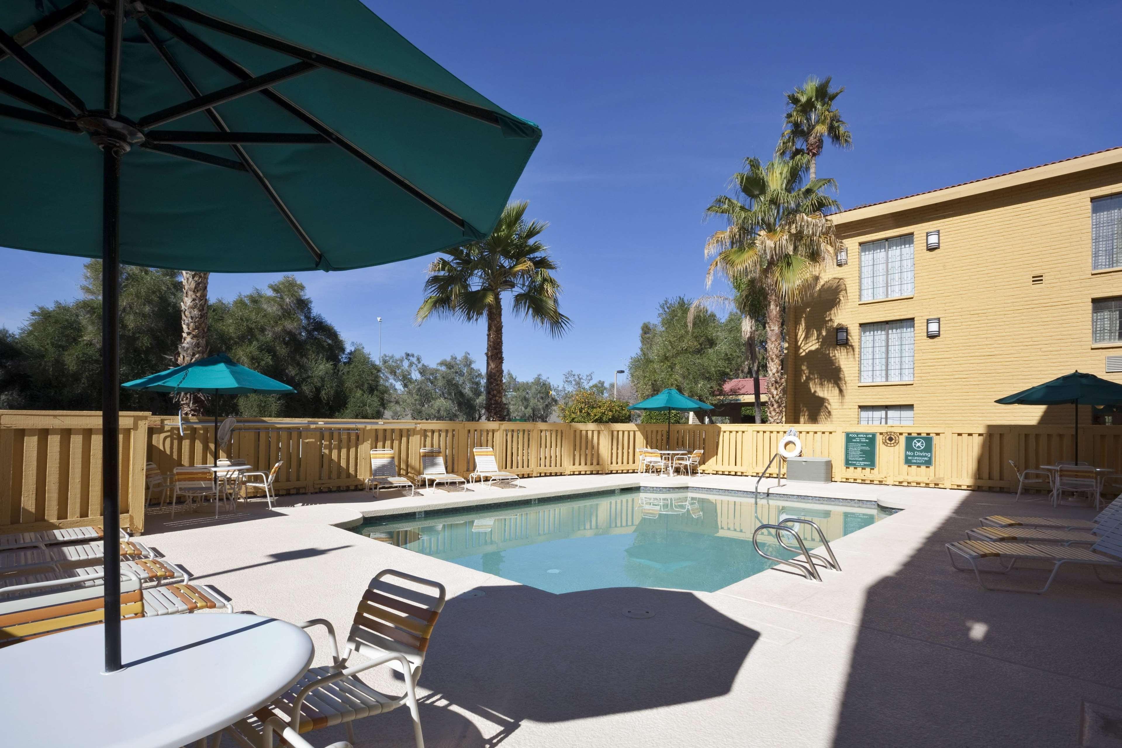 La Quinta Inn By Wyndham Phoenix Sky Harbor Airport Tempe Dış mekan fotoğraf