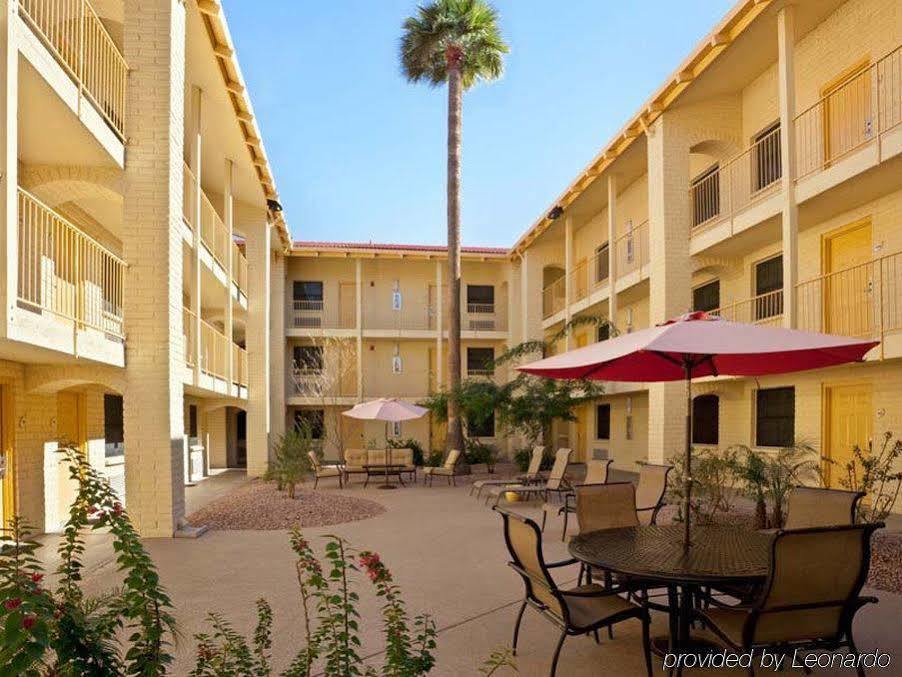 La Quinta Inn By Wyndham Phoenix Sky Harbor Airport Tempe Dış mekan fotoğraf